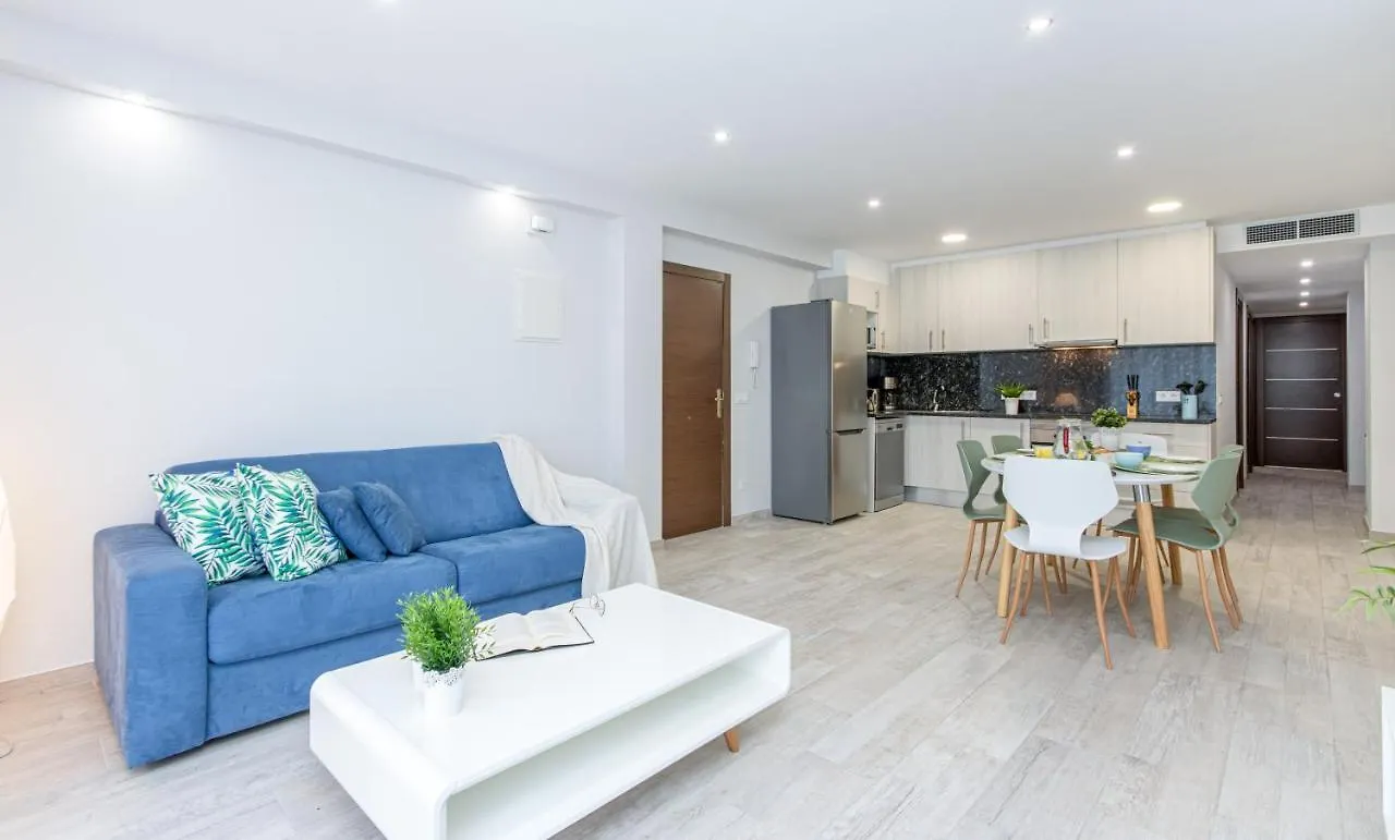 Central Apartment 2A 50M Beach Roses Spain